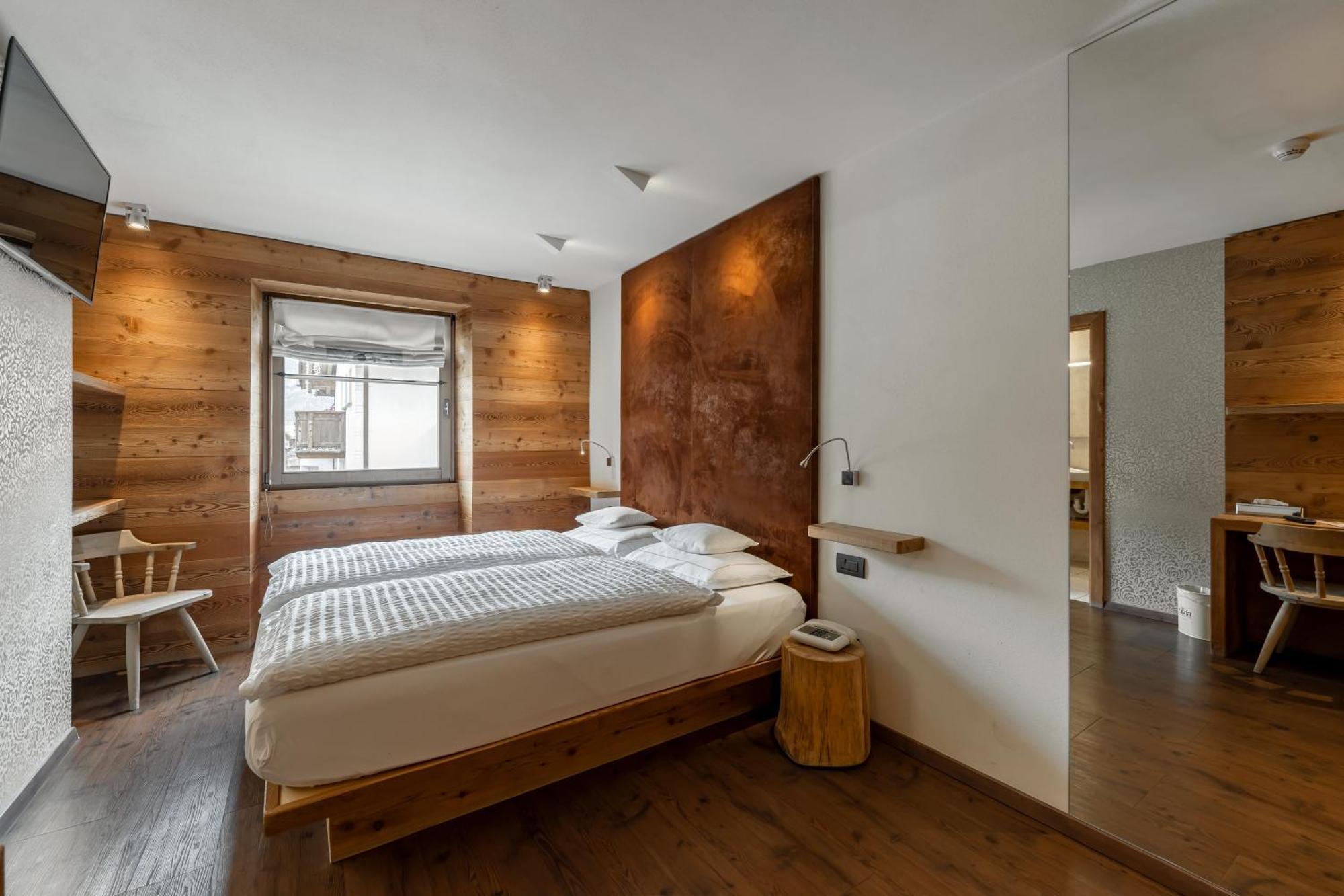 Bivio Plaza 4*