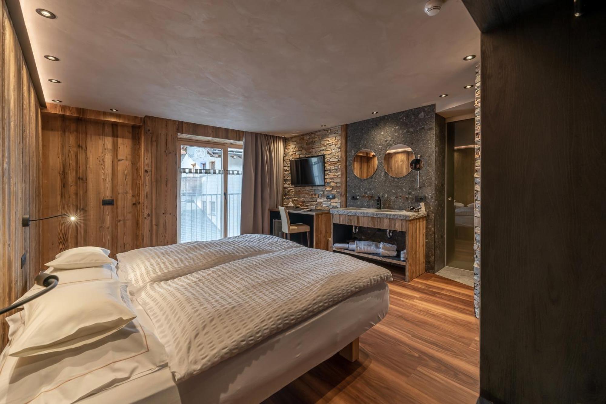 Hotel Bivio Plaza